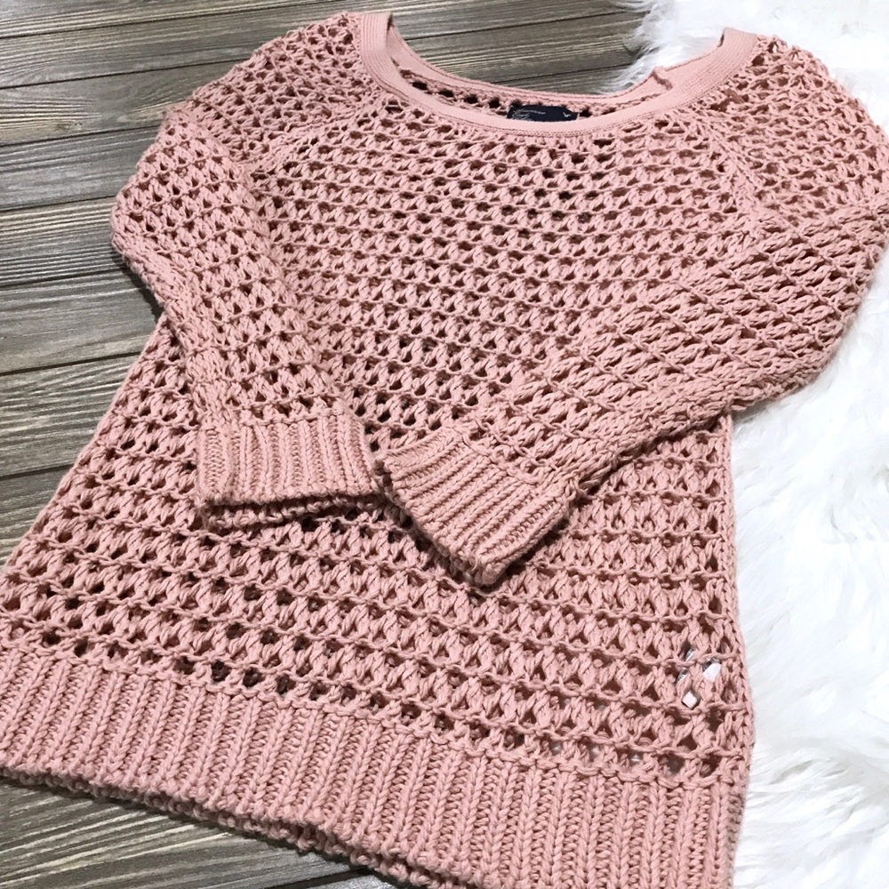 American Eagle | Open Knit 3/4 Sleeve Pink Sweater